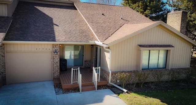 37526 N Laurel Park Drive, Livonia, MI 48152