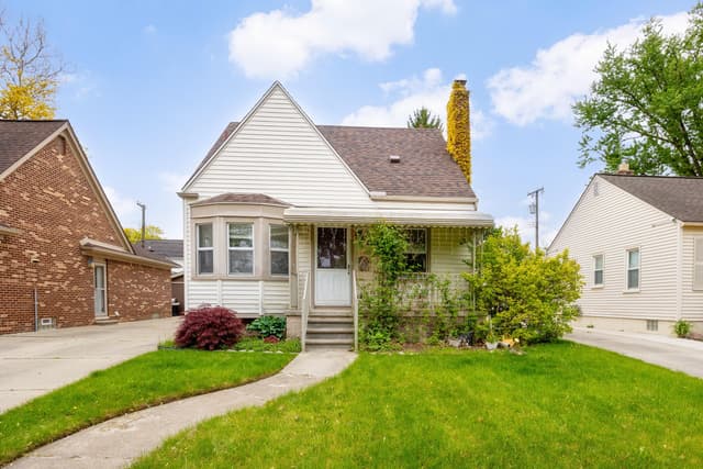 22131 Nowlin, Dearborn, MI 48124