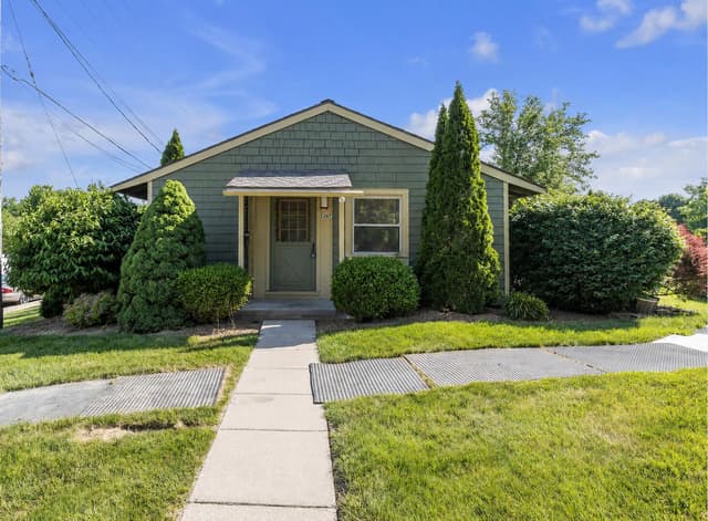 2347 Fernwood Avenue, Ann Arbor, MI 48104