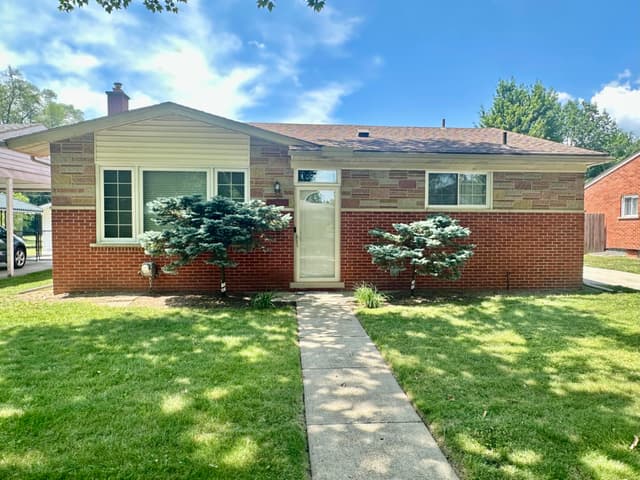 19533 Hardy Street, Livonia, MI 48152