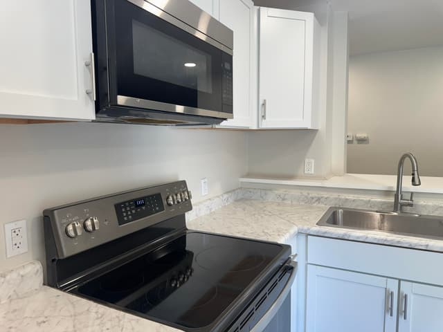 677 Dorset Avenue, Ypsilanti, MI 48198