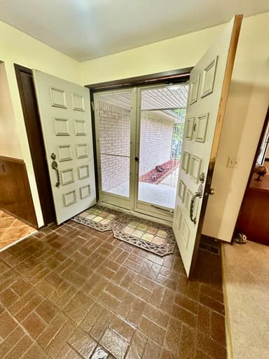 18975 Bainbridge Avenue, Livonia, MI 48152 — photo 4