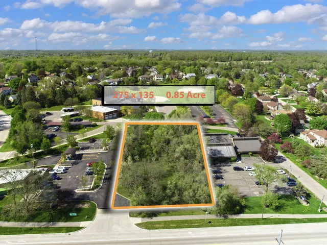 41628 6 Mile Road, Northville, MI 48168
