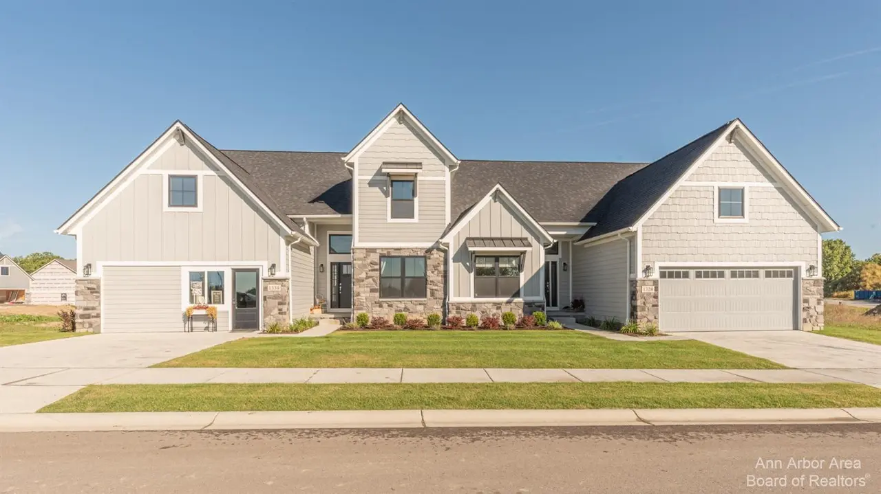 7052 Black Cherry Lane, Saline, MI 48176