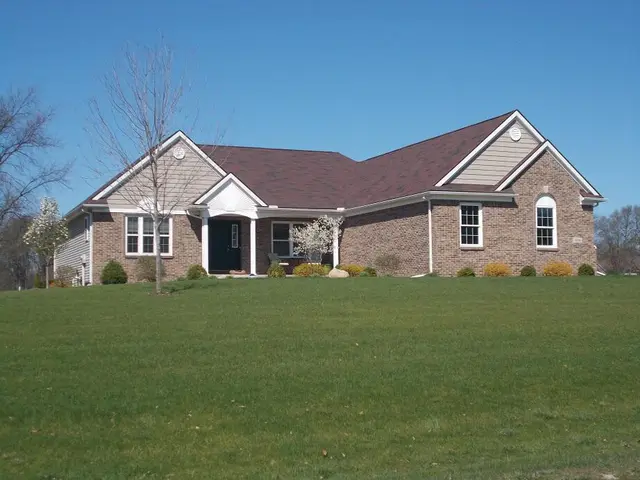 10666 Valley View Drive, Saline, MI 48176