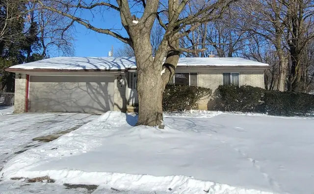 8644 Heather Court, Ypsilanti, MI 48198