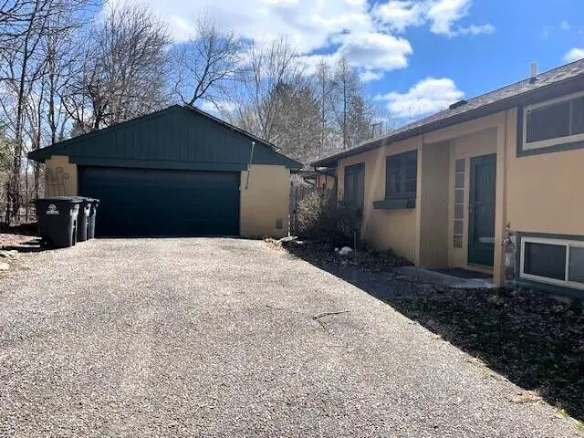 3079 Pittsview Drive, Ann Arbor, MI 48108