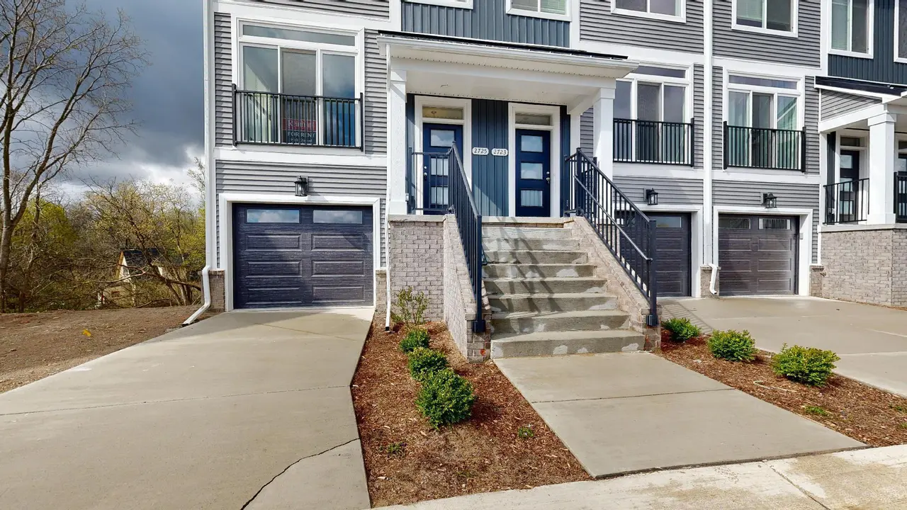 2725 Bristol Rdg Drive, Ann Arbor, MI 48105