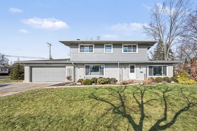 2051 Ascot Road, Ann Arbor, MI 48103