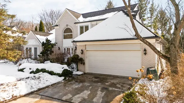2009 Tibbitts Court, Ann Arbor, MI 48105