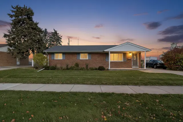 241 Nichols Drive, Saline, MI 48176