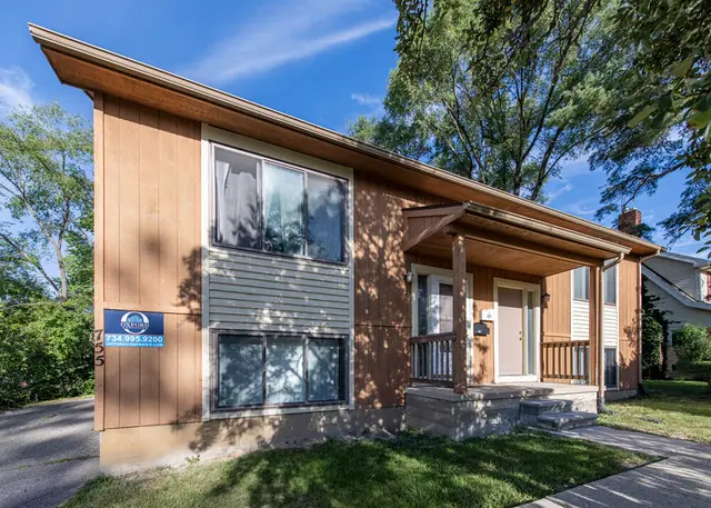 755 N Maple Road, Ann Arbor, MI 48103