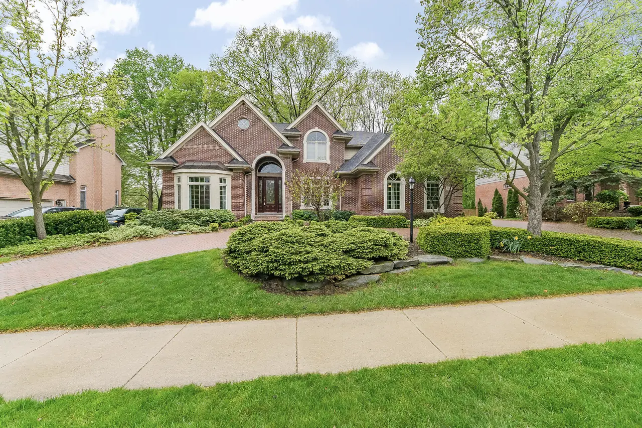 16646 Brooklane Boulevard, Northville, MI 48168