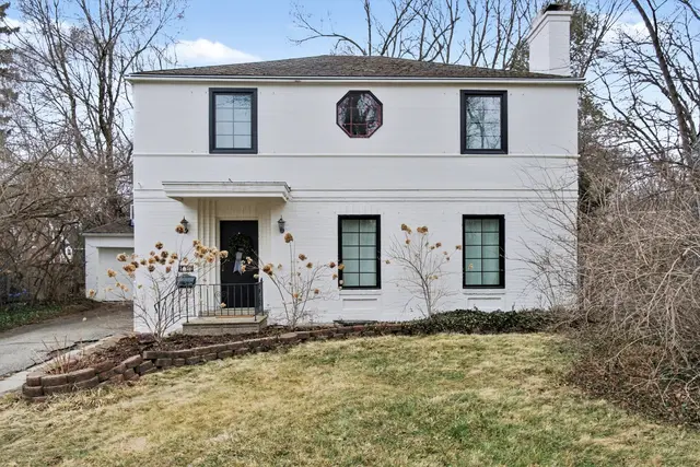 1615 E Stadium Boulevard, Ann Arbor, MI 48104