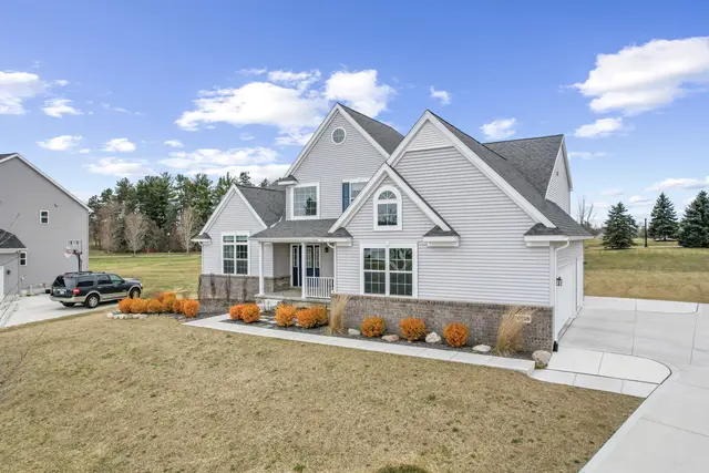 10286 High Meadow, Saline, MI 48176