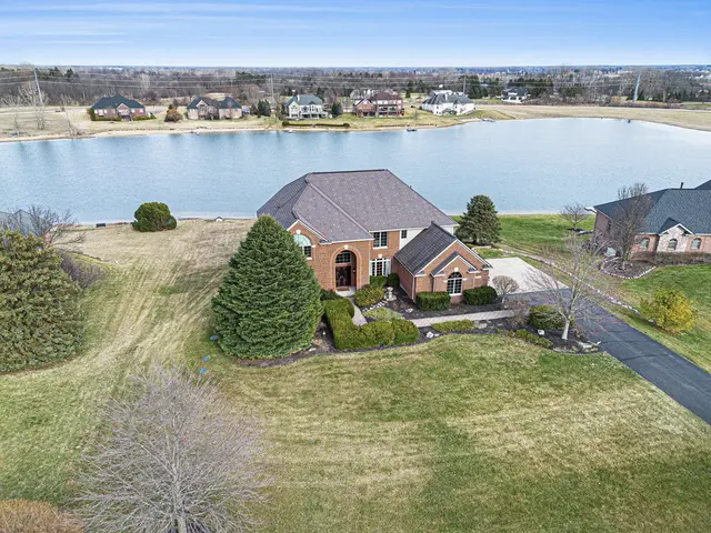 9187 Mirage Lake Drive, Milan, MI 48160