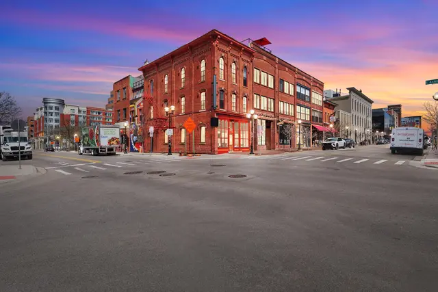 120 W Washington Street D, Ann Arbor, MI 48104