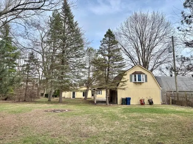 7917 N Canton Center Road, Canton, MI 48187