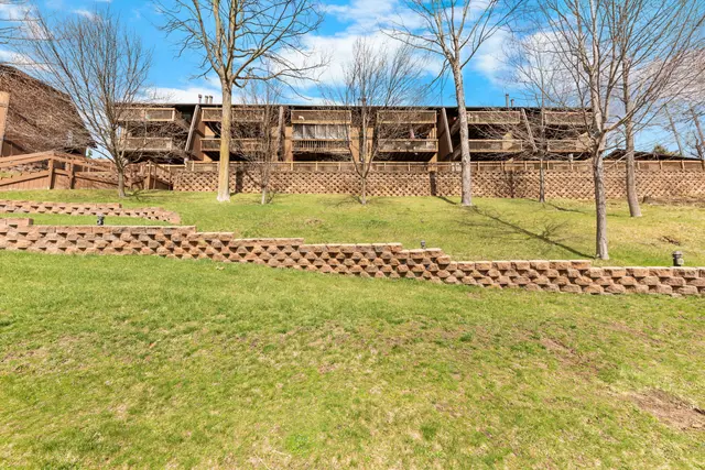 1742 Grove Road A103, Ypsilanti, MI 48198