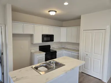 4266 Plum Village Circle 39, Monroe, MI 48161 — photo 2