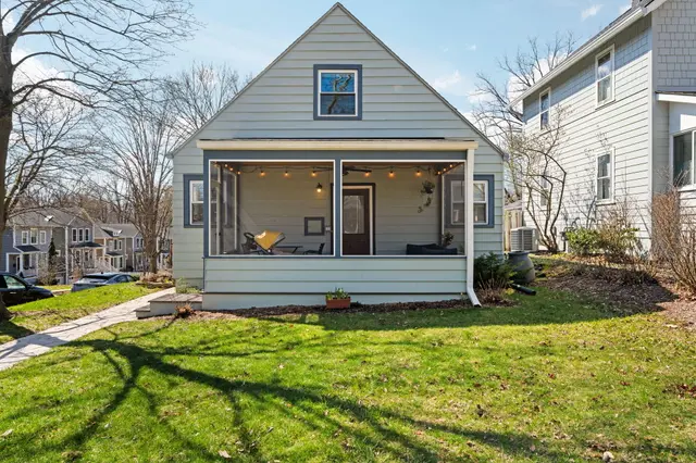 400 Montgomery Avenue, Ann Arbor, MI 48103
