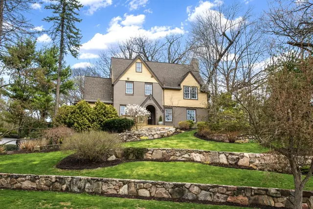 311 Awixa Road, Ann Arbor, MI 48104