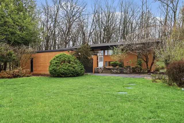 2353 Blueberry Lane, Ann Arbor, MI 48103