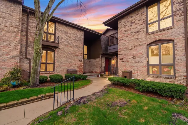756 Greenhills Drive, Ann Arbor, MI 48105