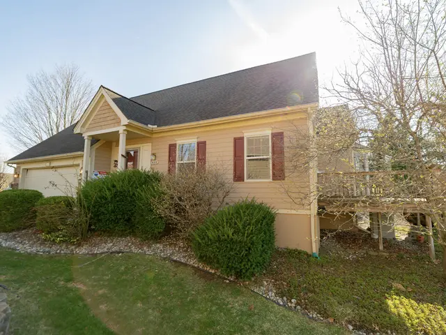 4188 Boulder Pond Drive, Ann Arbor, MI 48108