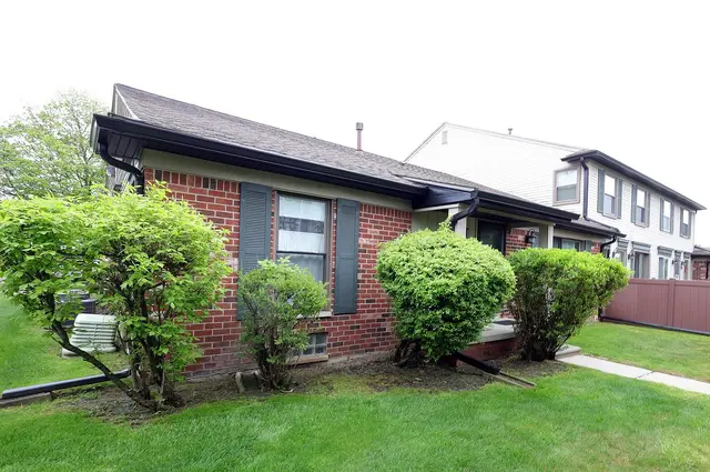 41382 Northwind Drive, Canton, MI 48188