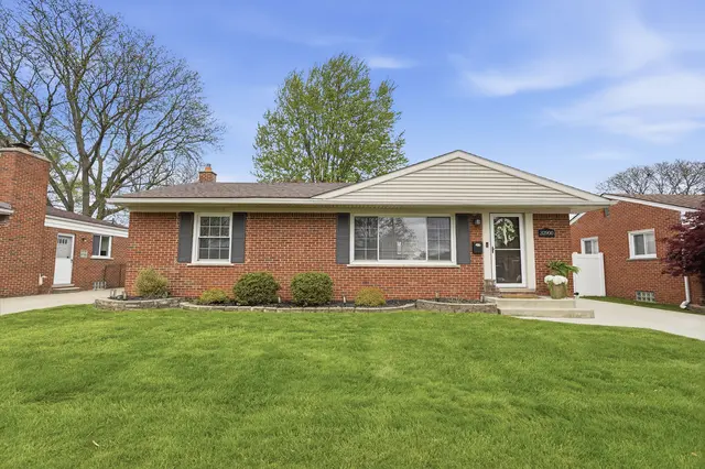 32900 Hees Street, Livonia, MI 48150