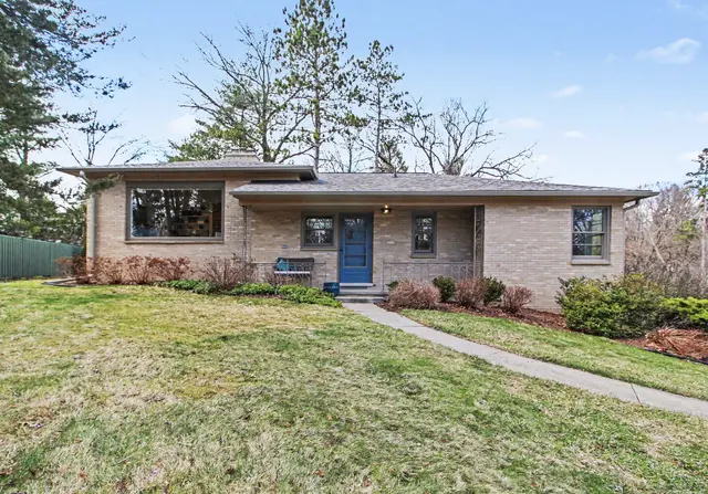20 Heatheridge Street, Ann Arbor, MI 48104