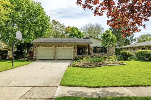 454 Mills Road, Saline, MI 48176