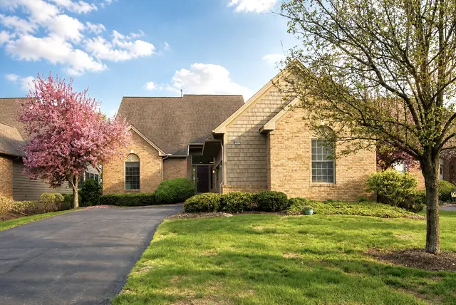 4644 E Sawgrass Drive E, Ann Arbor, MI 48108