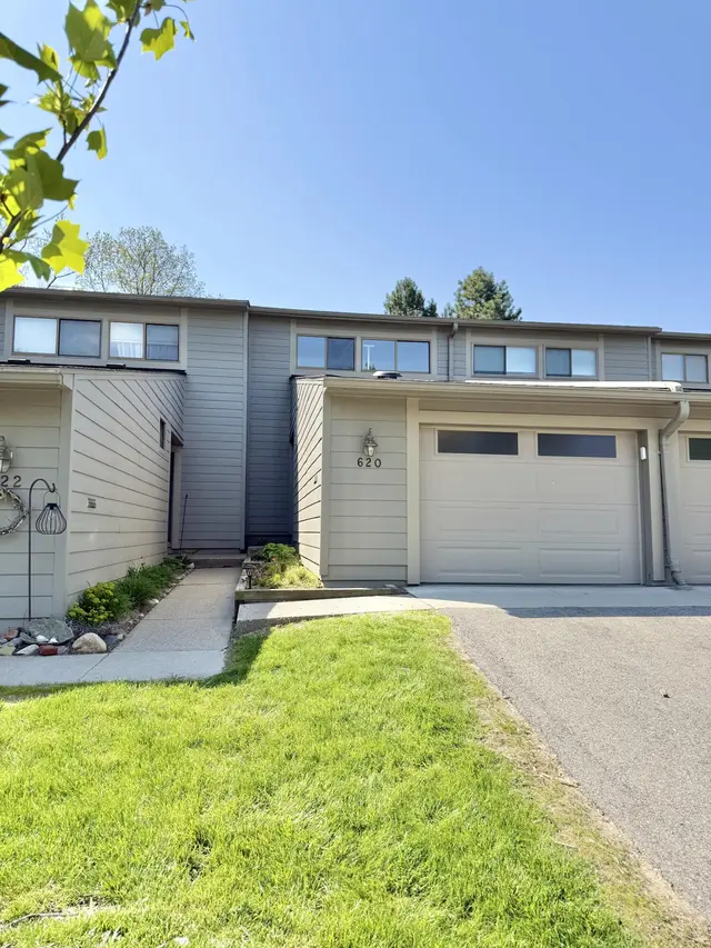 620 Watersedge Drive, Ann Arbor, MI 48105
