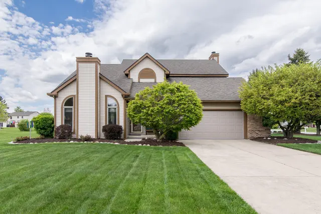 1324 Darlington Circle, Saline, MI 48176