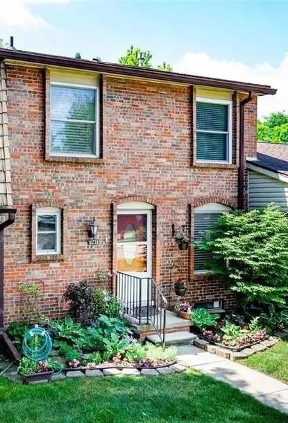 18239 Jamestown Circle, Northville, MI 48168