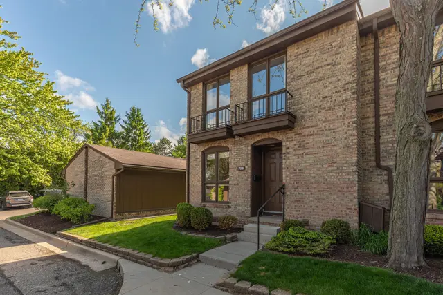 758 Greenhills Drive, Ann Arbor, MI 48105