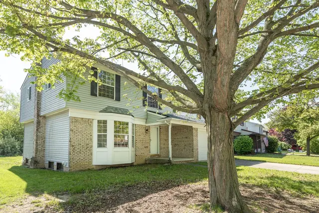 5665 Caren Drive, Ypsilanti, MI 48197