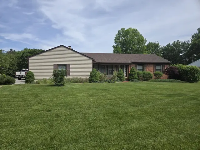 5827 Pine View Drive, Ypsilanti, MI 48197