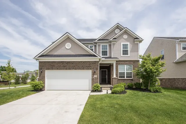 620 Holmdale Way, Ann Arbor, MI 48108