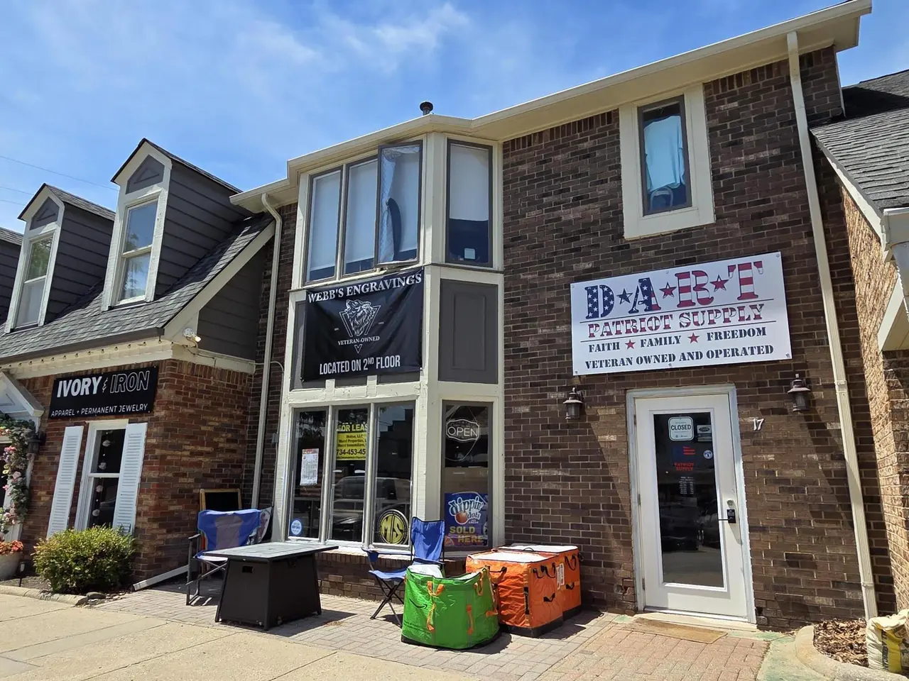 983 W Ann Arbor Trail 17, Plymouth, MI 48170