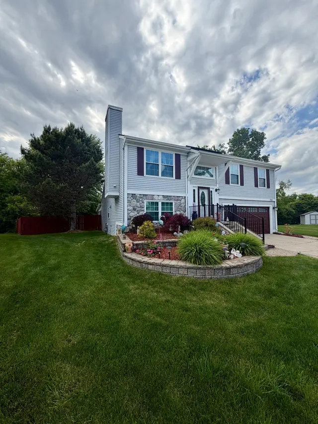 7114 Copper Creek Drive, Ypsilanti, MI 48197