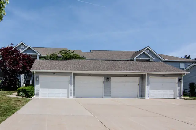 1704 Weatherstone Drive, Ann Arbor, MI 48108