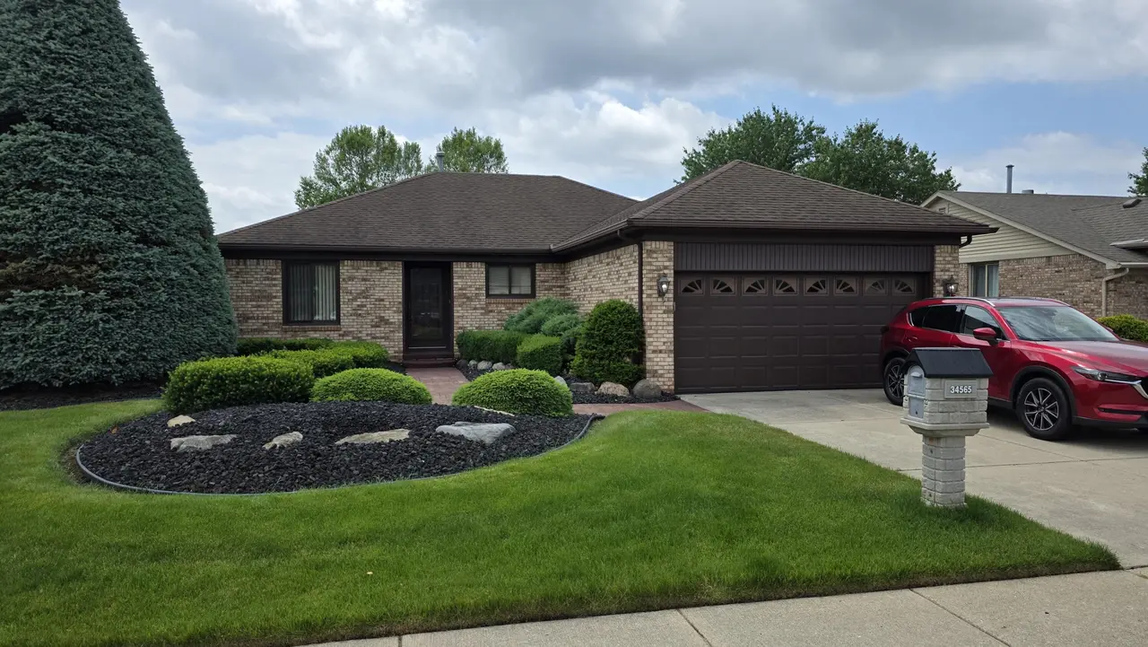 34565 Ann Arbor Trail, Livonia, MI 48150