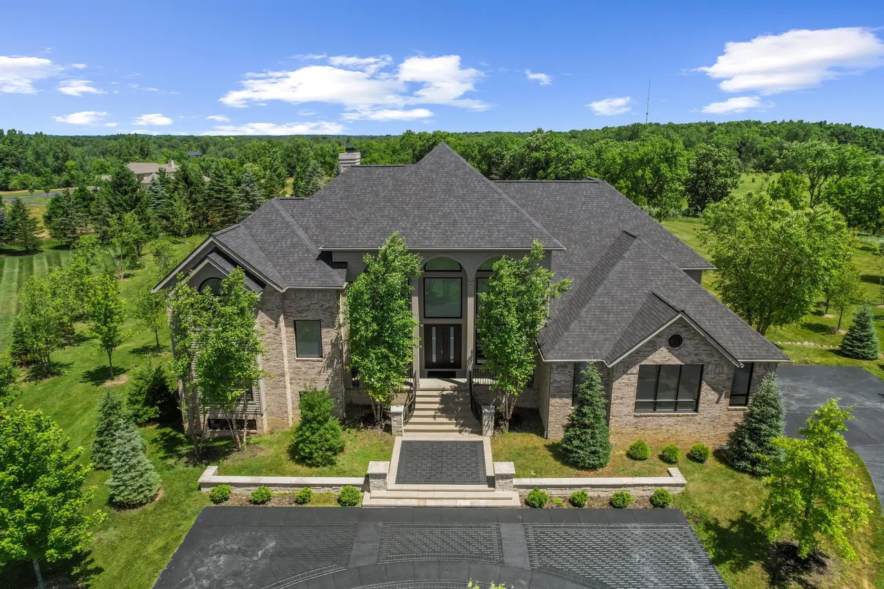 5636 Meadow Lane, Ann Arbor, MI 48105
