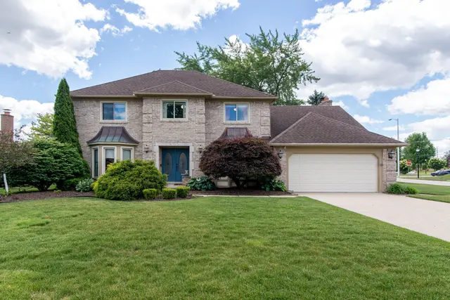 37155 Muirfield Drive, Livonia, MI 48152