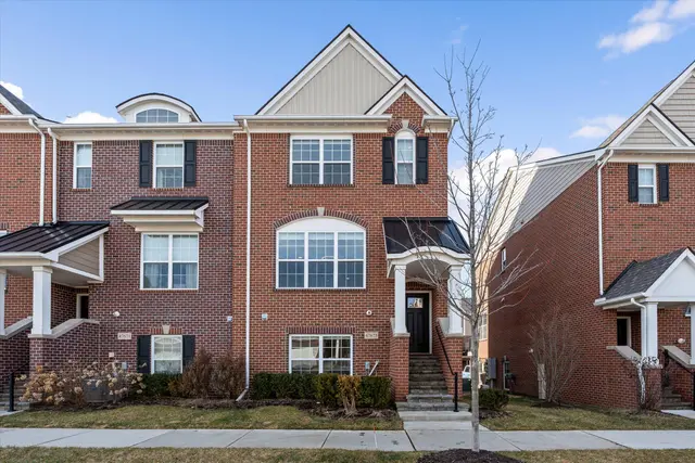 47675 Alden Terrace N, Northville, MI 48168