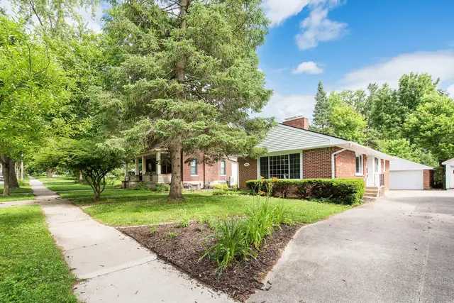 1614 South Boulevard, Ann Arbor, MI 48104