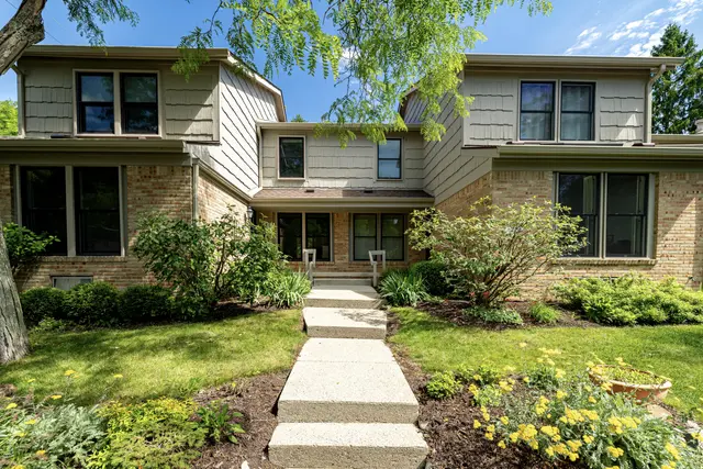 2254 Rivenoak Court 61, Ann Arbor, MI 48103